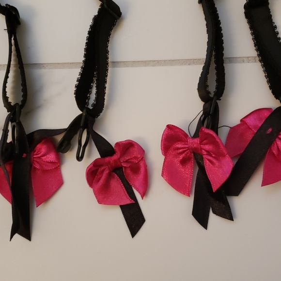 Lace corset with garter - Picture 2 of 7